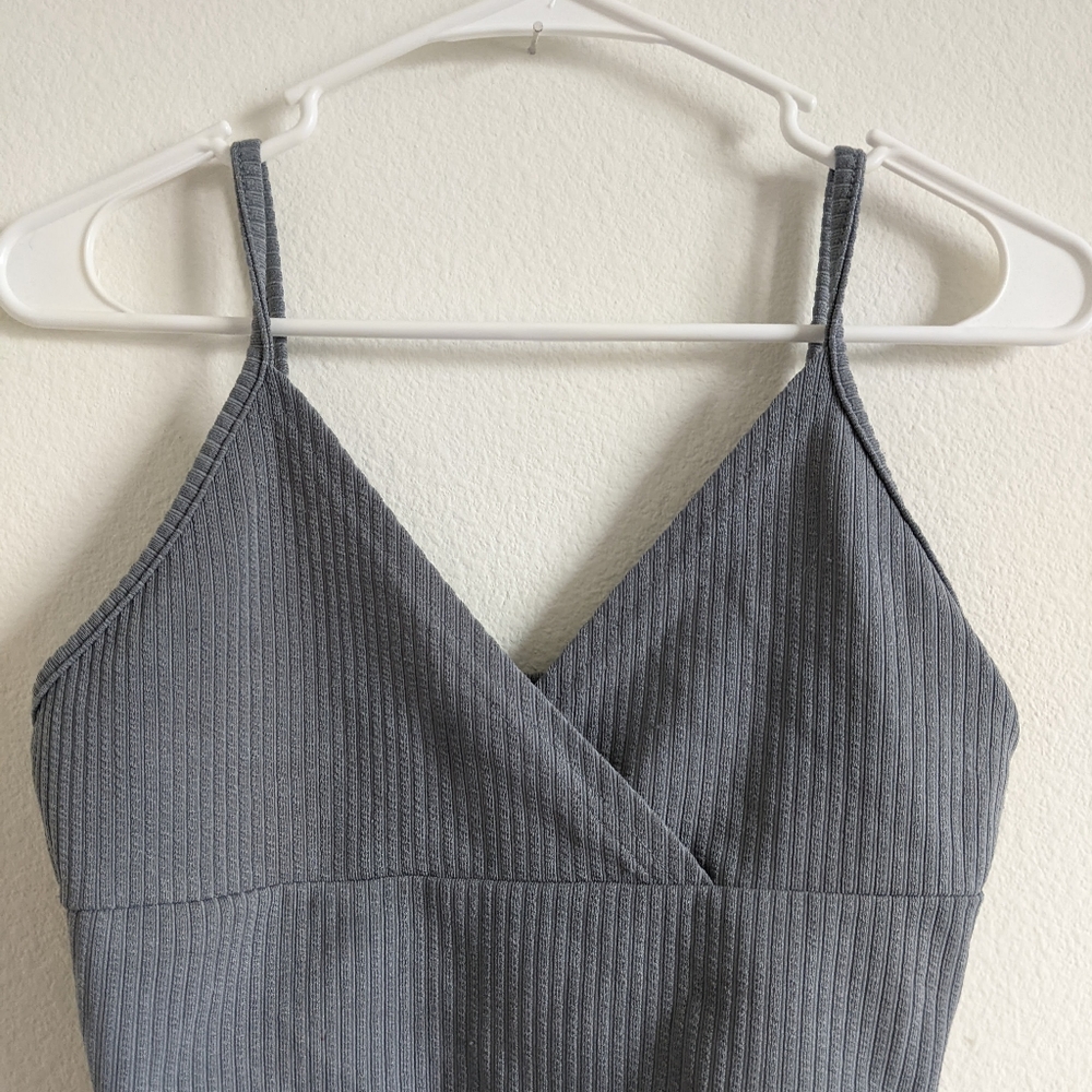Romwe blue grey crop top tank top like new size small